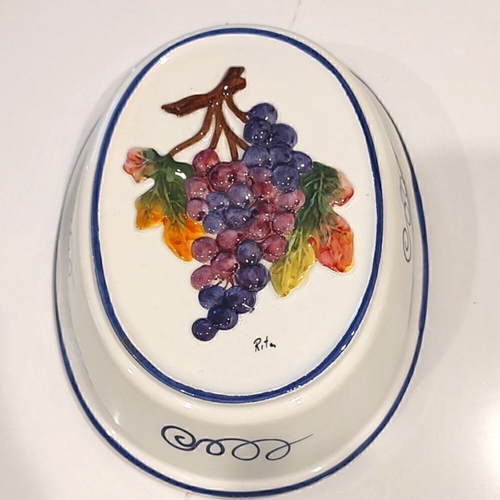 Bassano Hand Painted Grapes Italian Mold Wall Hanging Vintage